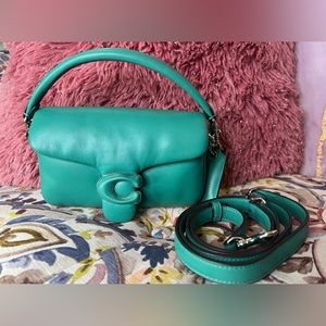 Coach Pillow Tabby 18 SS23